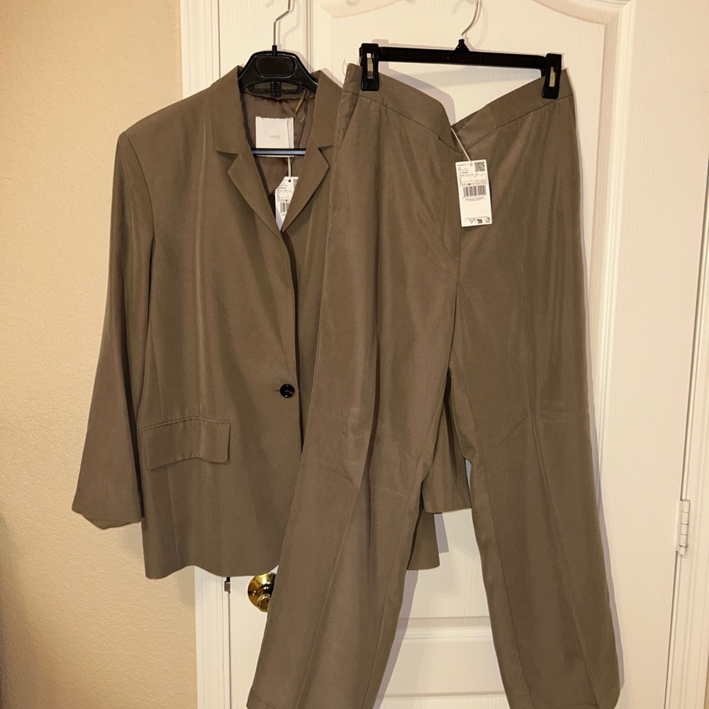 Mango Classic Brown Pantsuit